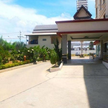 Leela Garden Villa Pantai Jomtien Luaran gambar